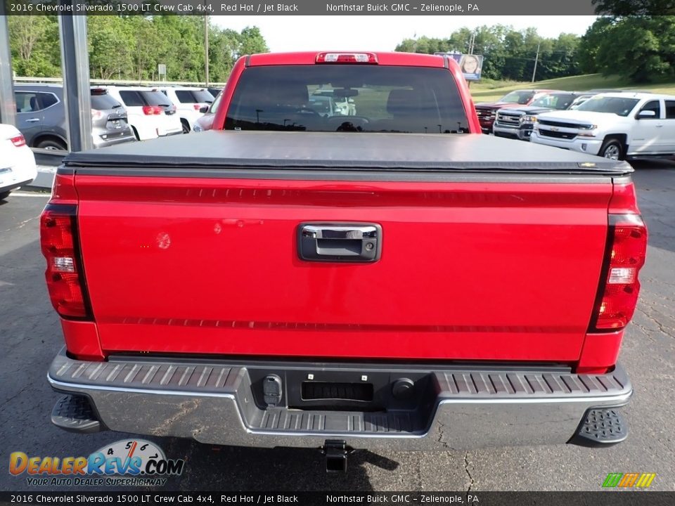 2016 Chevrolet Silverado 1500 LT Crew Cab 4x4 Red Hot / Jet Black Photo #11