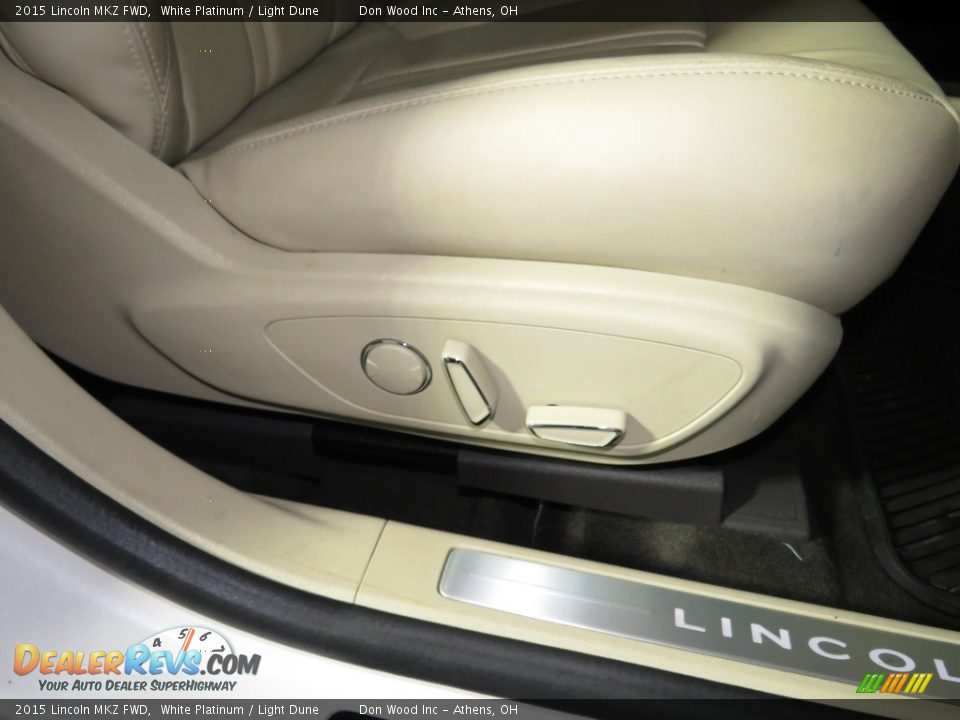 2015 Lincoln MKZ FWD White Platinum / Light Dune Photo #25