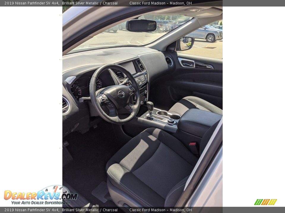 2019 Nissan Pathfinder SV 4x4 Brilliant Silver Metallic / Charcoal Photo #6