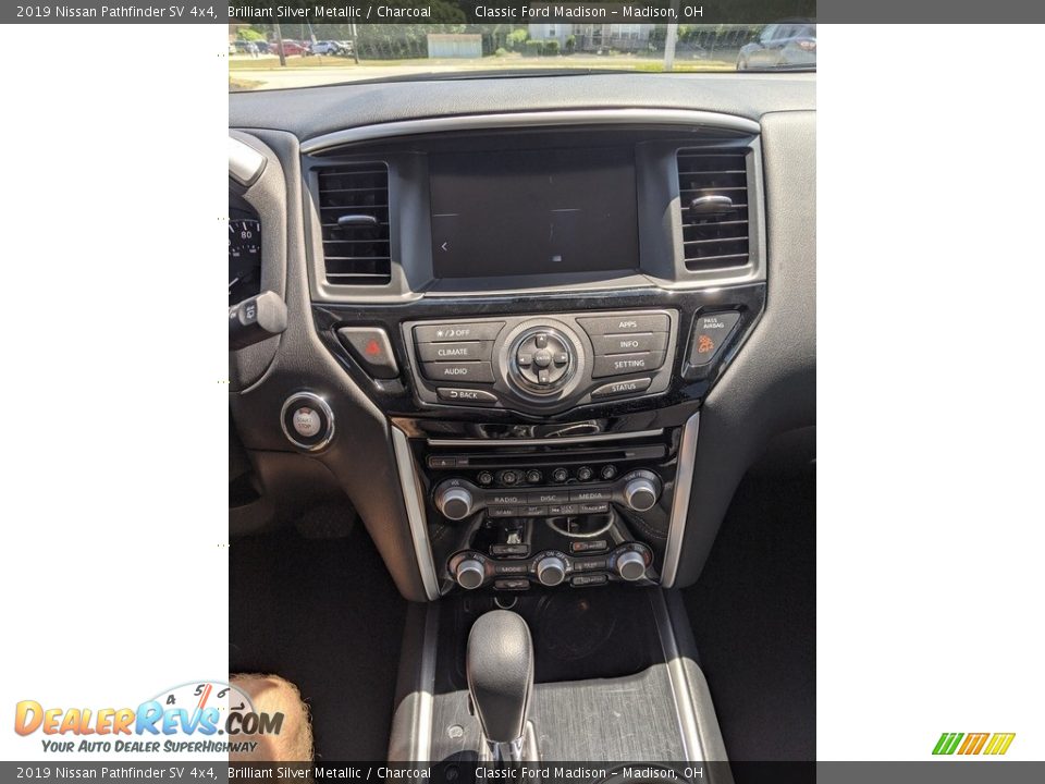 2019 Nissan Pathfinder SV 4x4 Brilliant Silver Metallic / Charcoal Photo #7