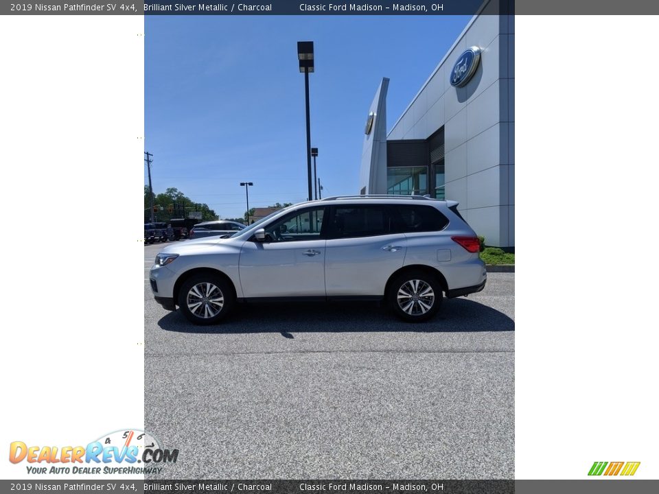 2019 Nissan Pathfinder SV 4x4 Brilliant Silver Metallic / Charcoal Photo #9