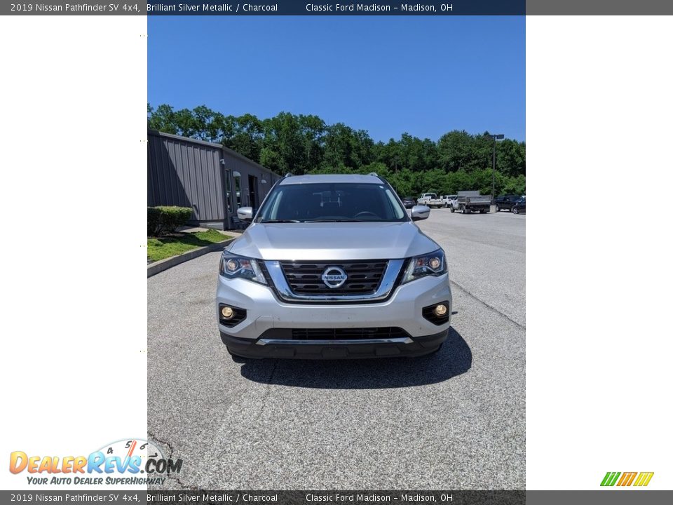 2019 Nissan Pathfinder SV 4x4 Brilliant Silver Metallic / Charcoal Photo #15
