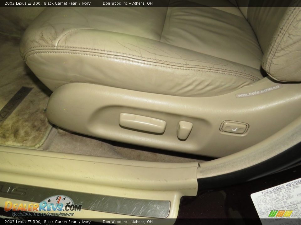 2003 Lexus ES 300 Black Garnet Pearl / Ivory Photo #17