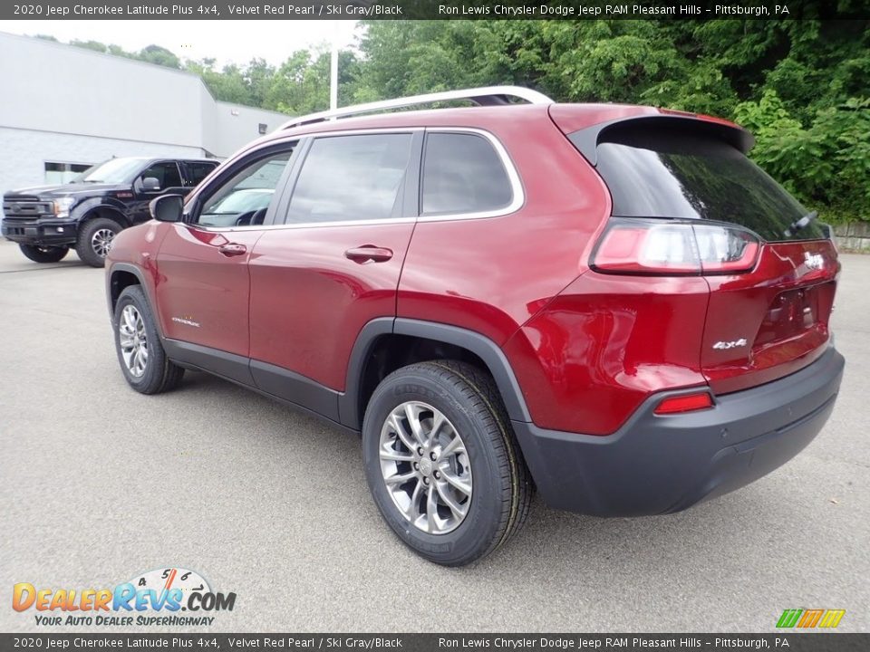2020 Jeep Cherokee Latitude Plus 4x4 Velvet Red Pearl / Ski Gray/Black Photo #8