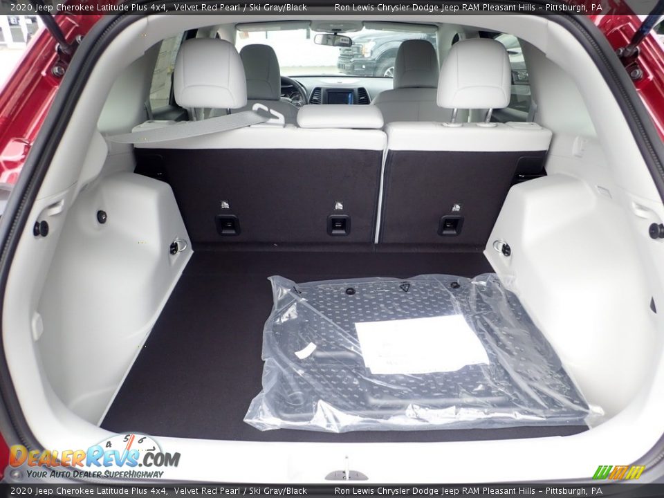 2020 Jeep Cherokee Latitude Plus 4x4 Velvet Red Pearl / Ski Gray/Black Photo #9