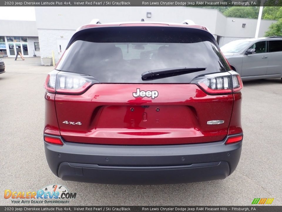 2020 Jeep Cherokee Latitude Plus 4x4 Velvet Red Pearl / Ski Gray/Black Photo #10