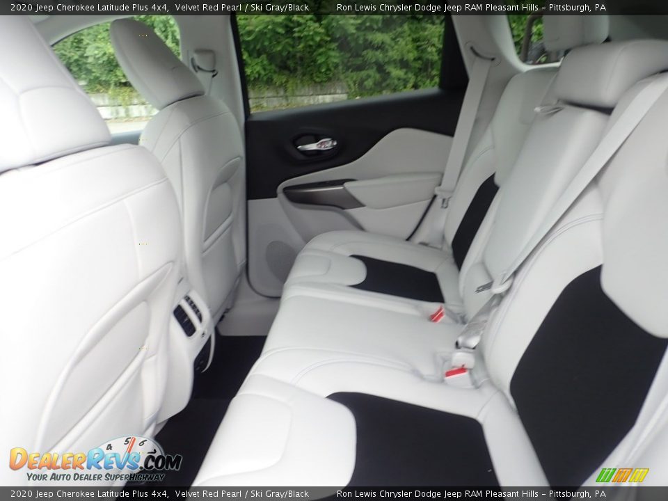 2020 Jeep Cherokee Latitude Plus 4x4 Velvet Red Pearl / Ski Gray/Black Photo #14