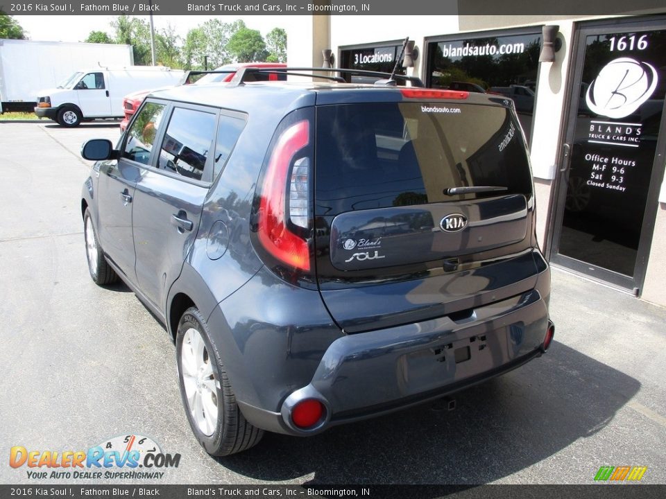 2016 Kia Soul ! Fathom Blue / Black Photo #3