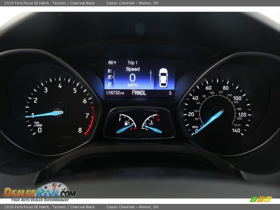 2016 Ford Focus SE Hatch Tectonic / Charcoal Black Photo #8
