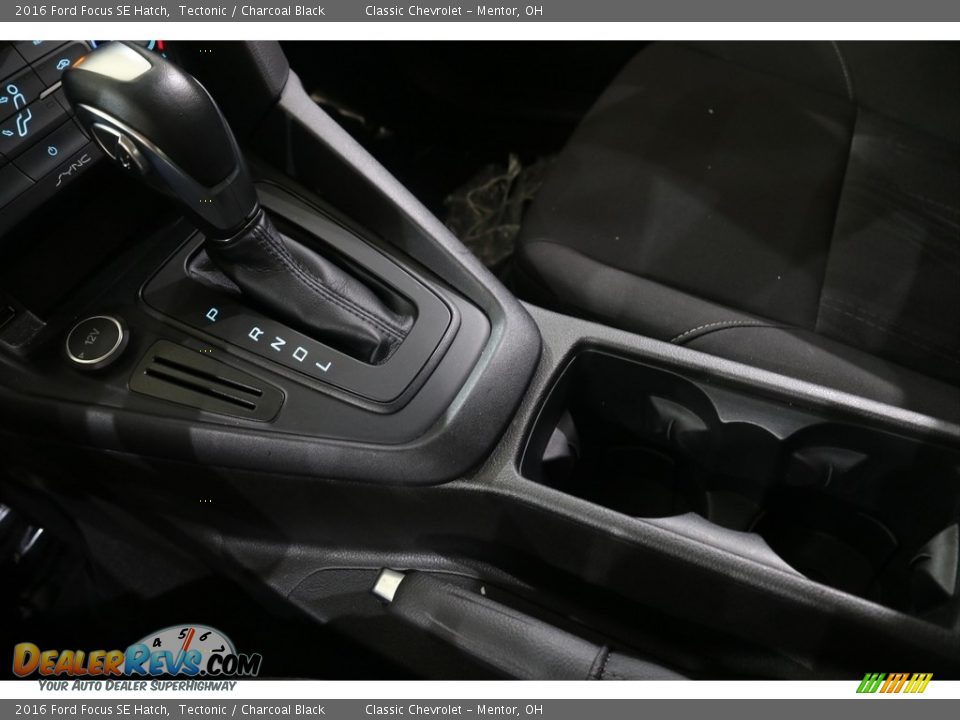 2016 Ford Focus SE Hatch Tectonic / Charcoal Black Photo #14