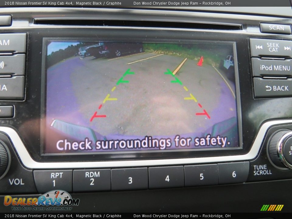 2018 Nissan Frontier SV King Cab 4x4 Magnetic Black / Graphite Photo #2