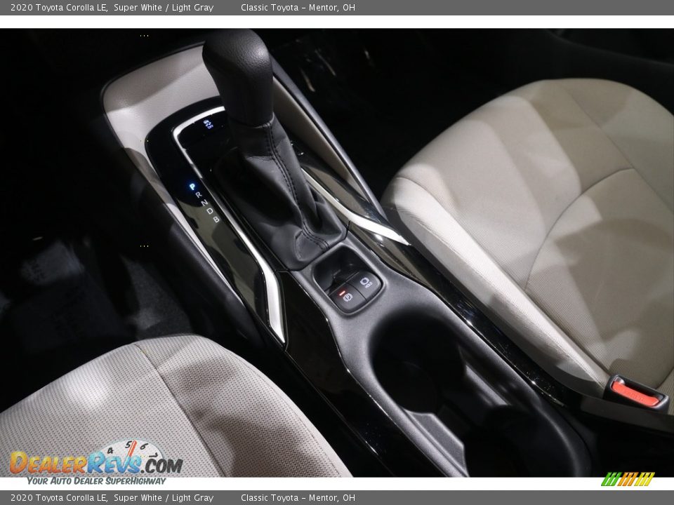 2020 Toyota Corolla LE Super White / Light Gray Photo #11