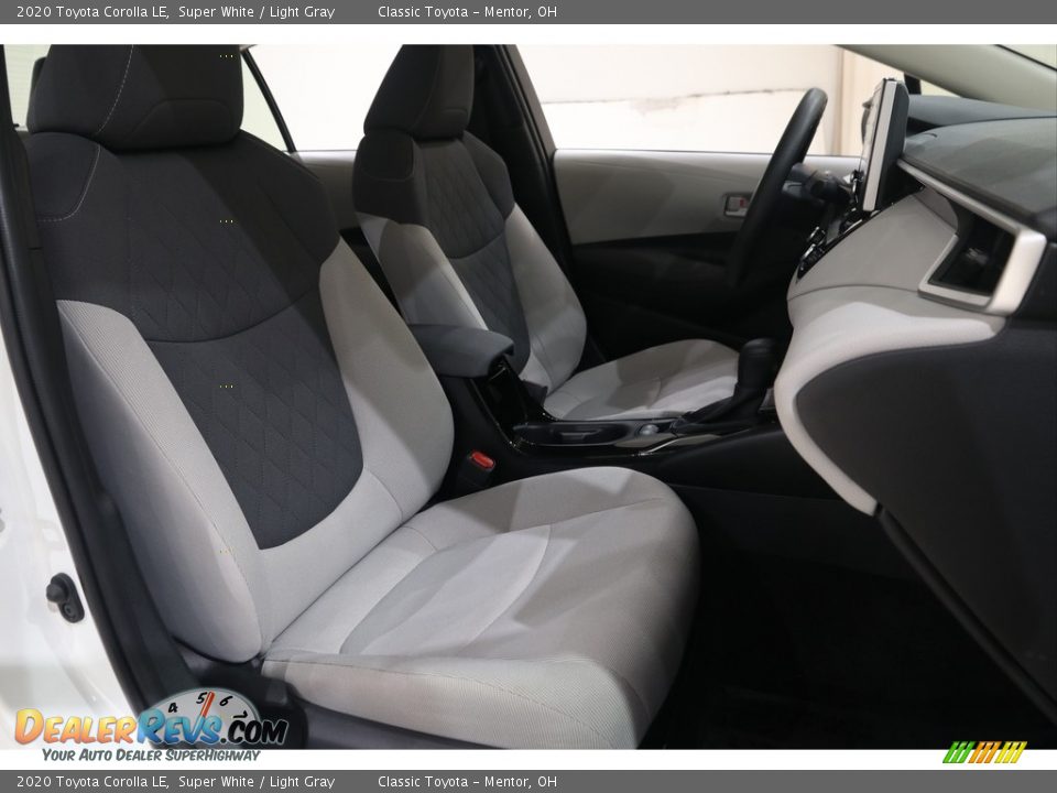 2020 Toyota Corolla LE Super White / Light Gray Photo #12