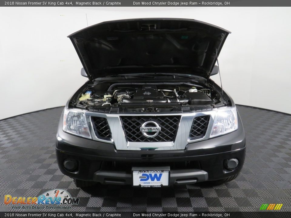 2018 Nissan Frontier SV King Cab 4x4 Magnetic Black / Graphite Photo #6