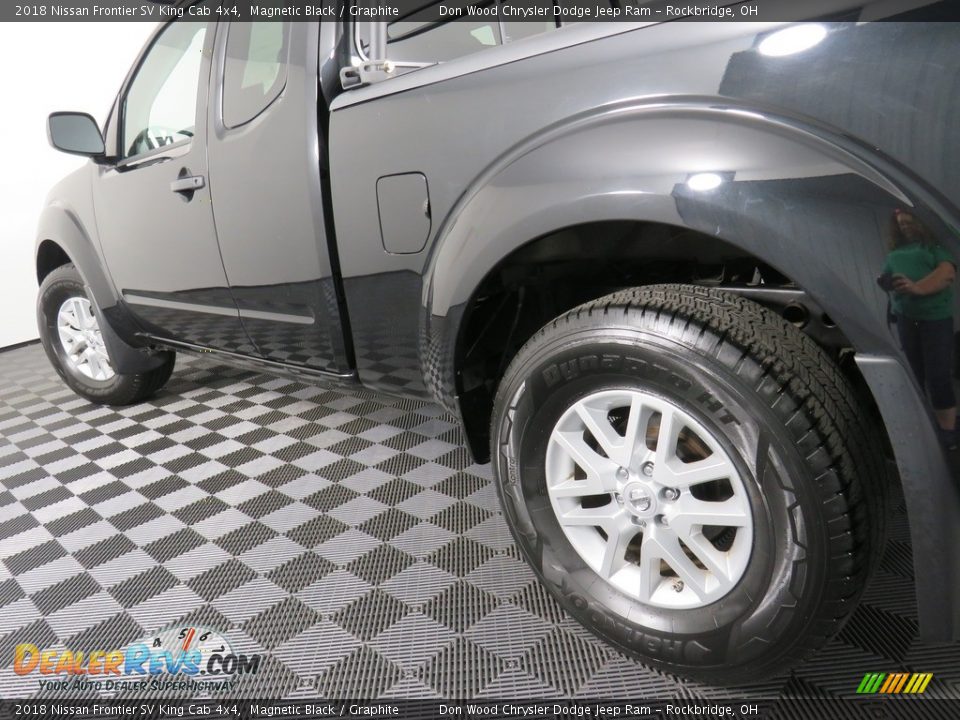 2018 Nissan Frontier SV King Cab 4x4 Magnetic Black / Graphite Photo #10