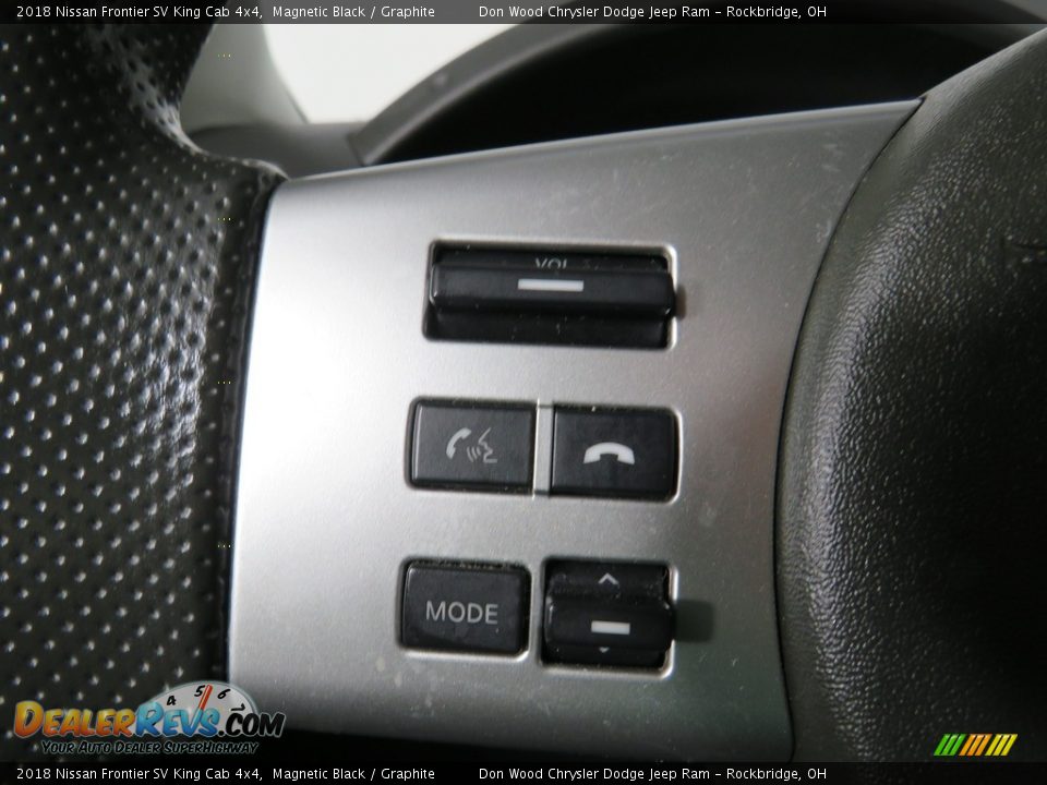 2018 Nissan Frontier SV King Cab 4x4 Magnetic Black / Graphite Photo #21