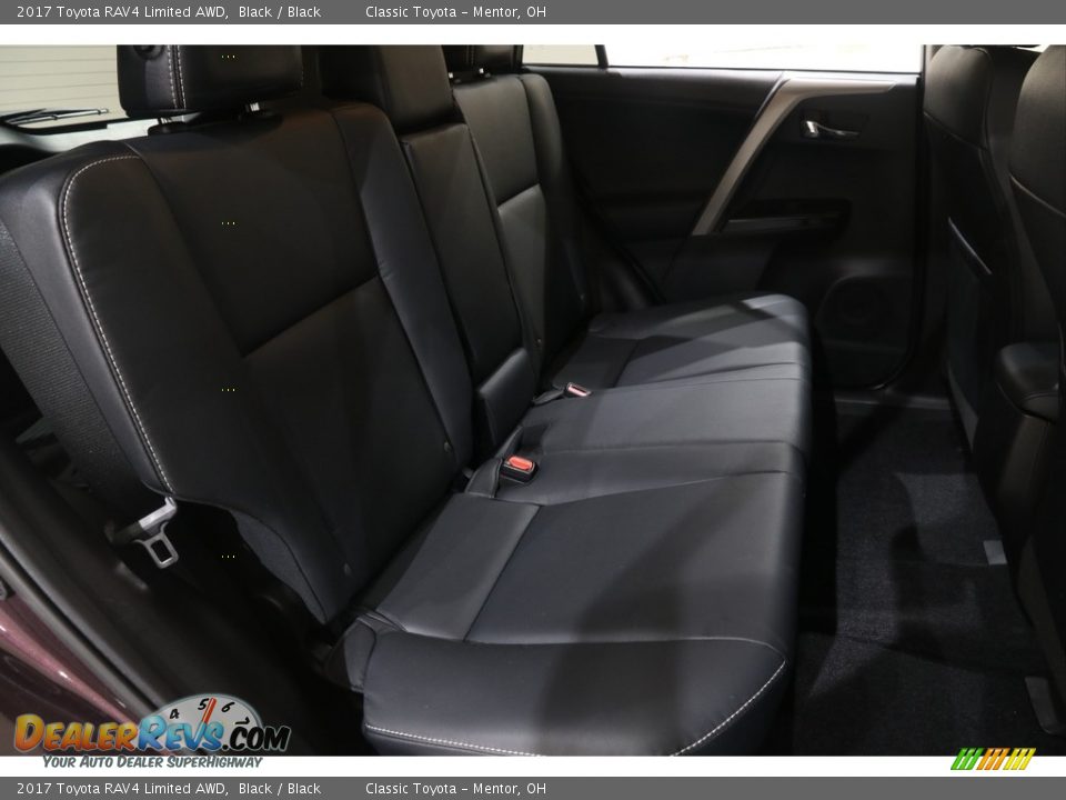 2017 Toyota RAV4 Limited AWD Black / Black Photo #16
