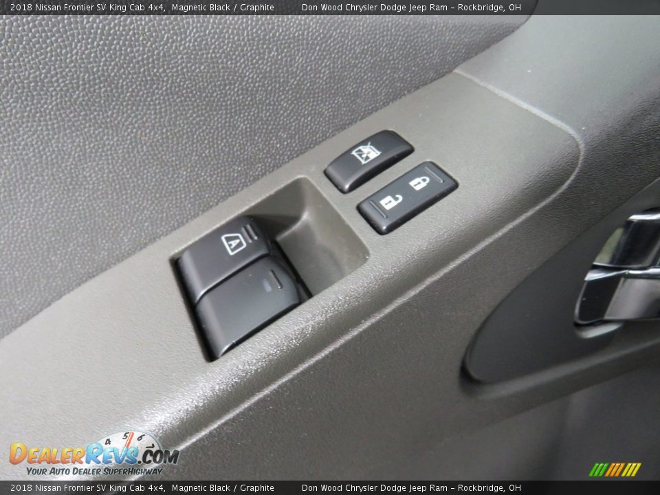 2018 Nissan Frontier SV King Cab 4x4 Magnetic Black / Graphite Photo #25
