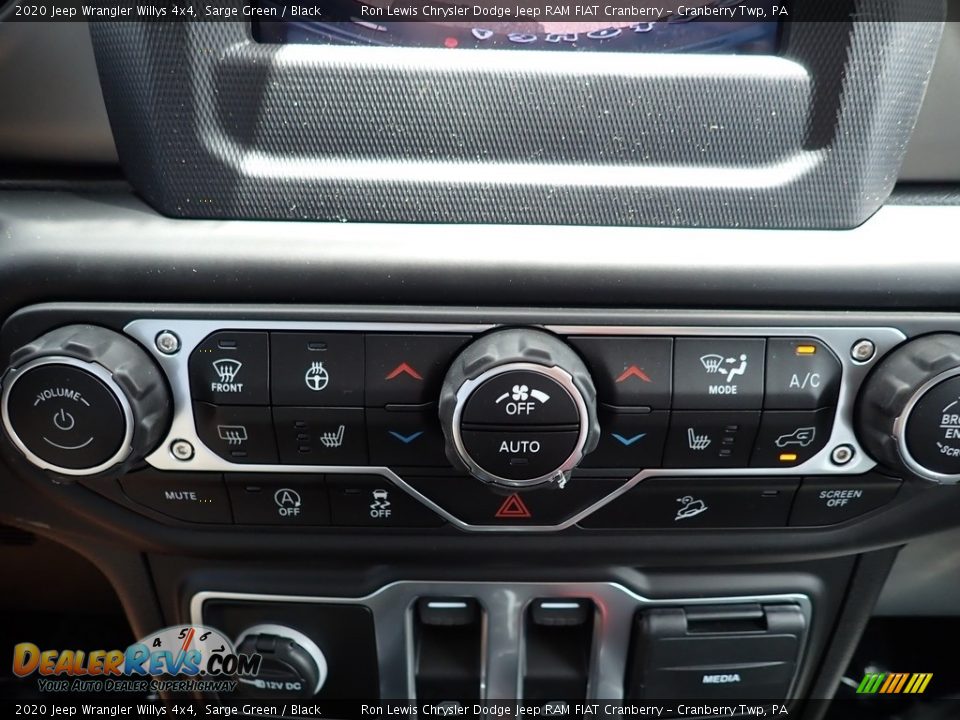 Controls of 2020 Jeep Wrangler Willys 4x4 Photo #16