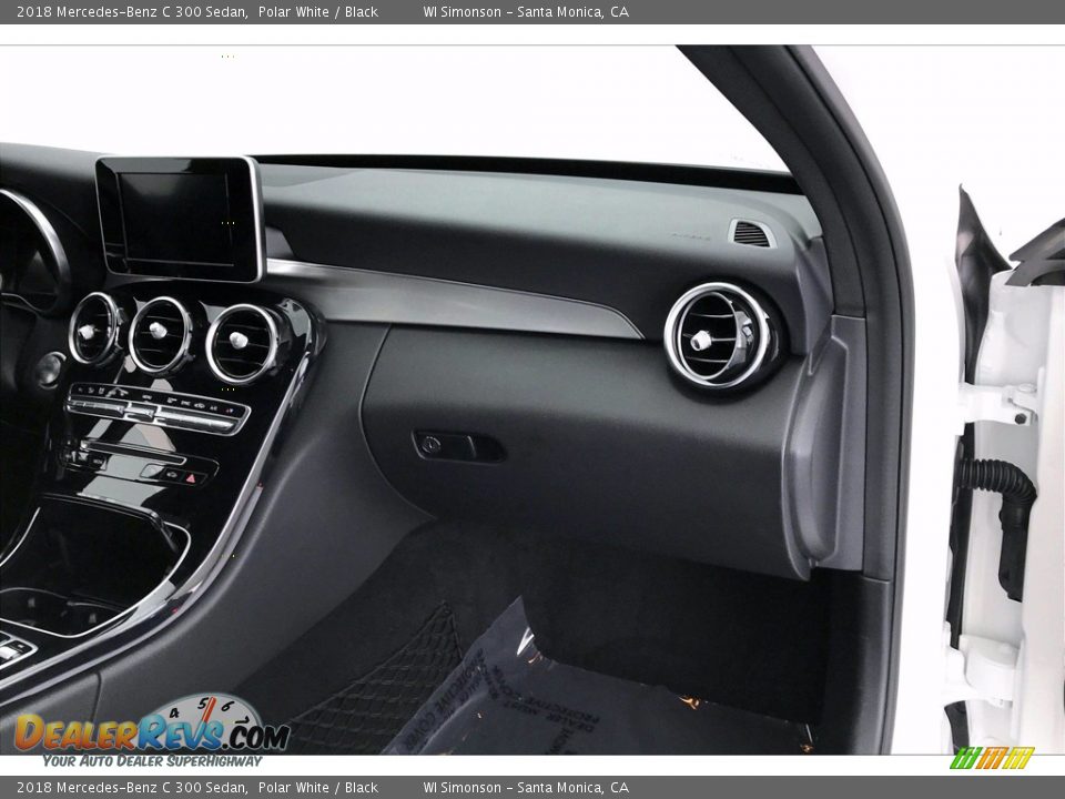 2018 Mercedes-Benz C 300 Sedan Polar White / Black Photo #28