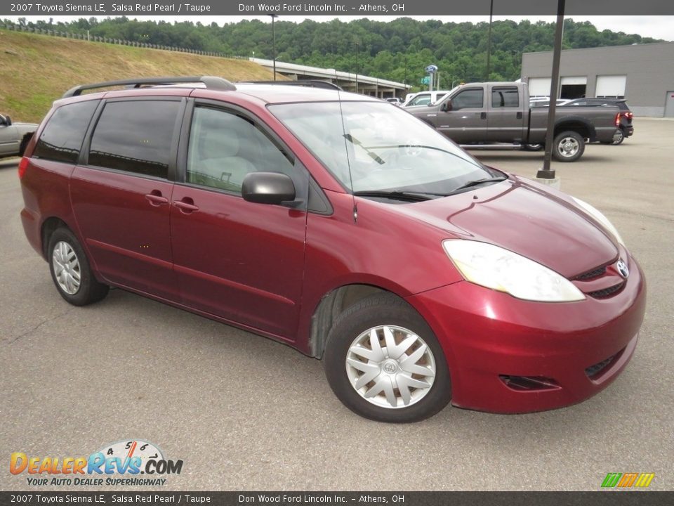 2007 Toyota Sienna LE Salsa Red Pearl / Taupe Photo #2