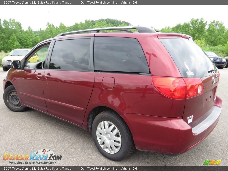2007 Toyota Sienna LE Salsa Red Pearl / Taupe Photo #7