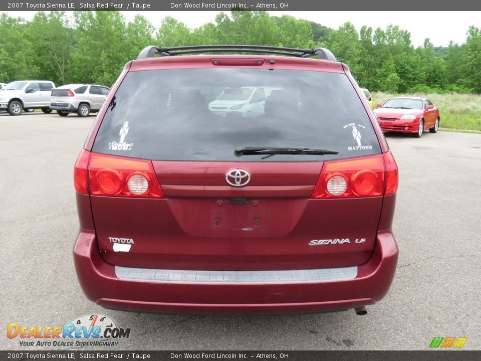 2007 Toyota Sienna LE Salsa Red Pearl / Taupe Photo #9