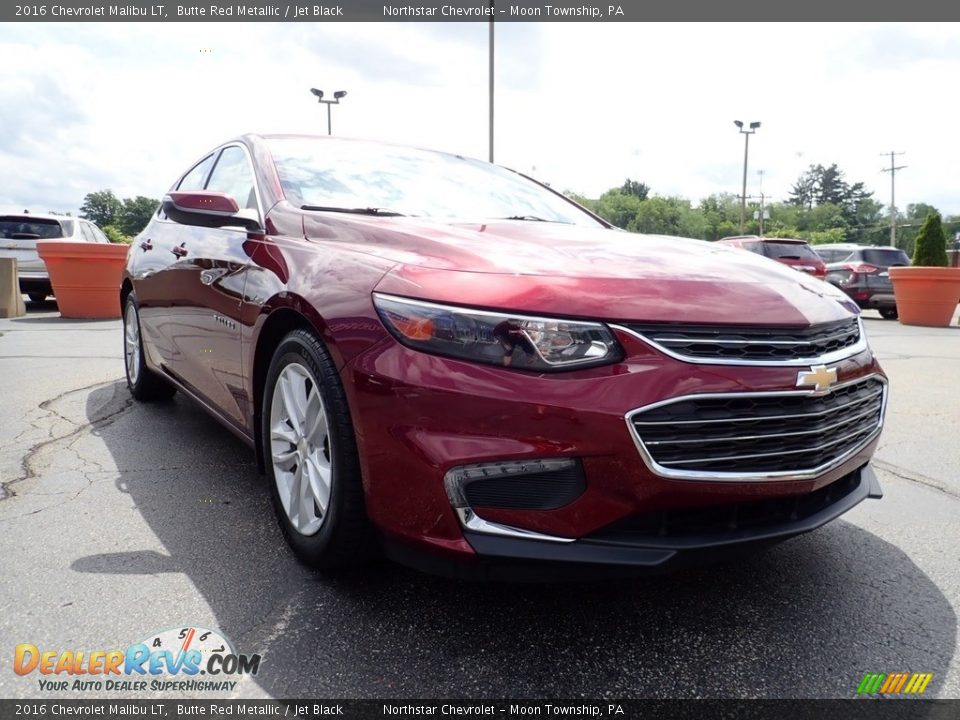 2016 Chevrolet Malibu LT Butte Red Metallic / Jet Black Photo #12