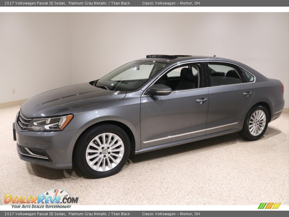 2017 Volkswagen Passat SE Sedan Platinum Gray Metallic / Titan Black Photo #3