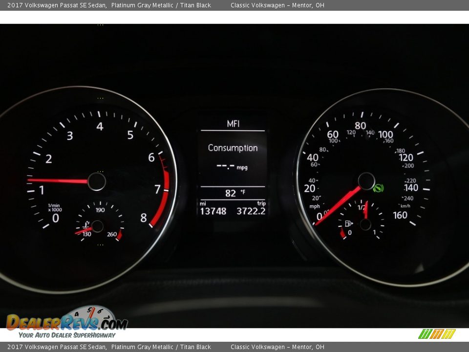 2017 Volkswagen Passat SE Sedan Platinum Gray Metallic / Titan Black Photo #7