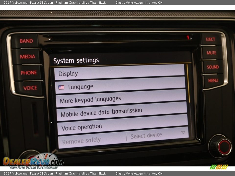 2017 Volkswagen Passat SE Sedan Platinum Gray Metallic / Titan Black Photo #11
