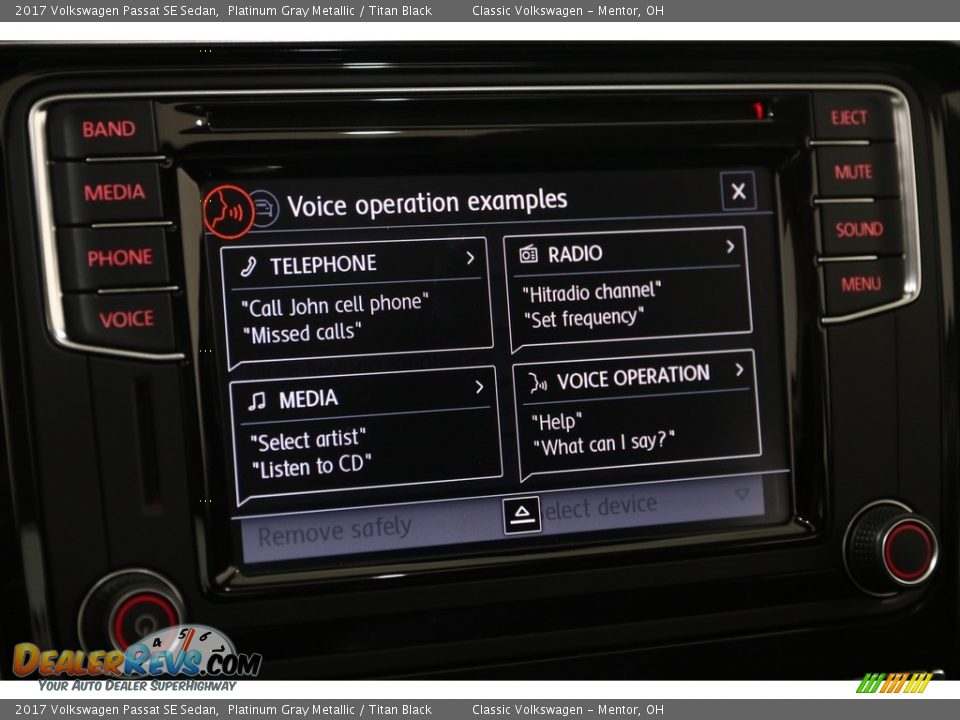 2017 Volkswagen Passat SE Sedan Platinum Gray Metallic / Titan Black Photo #12