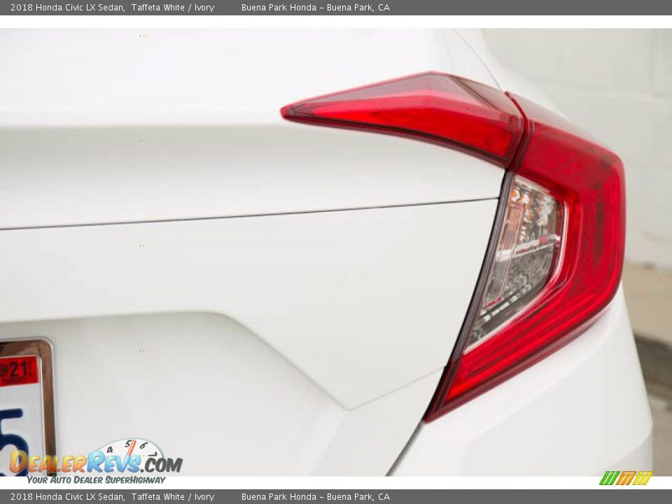 2018 Honda Civic LX Sedan Taffeta White / Ivory Photo #13