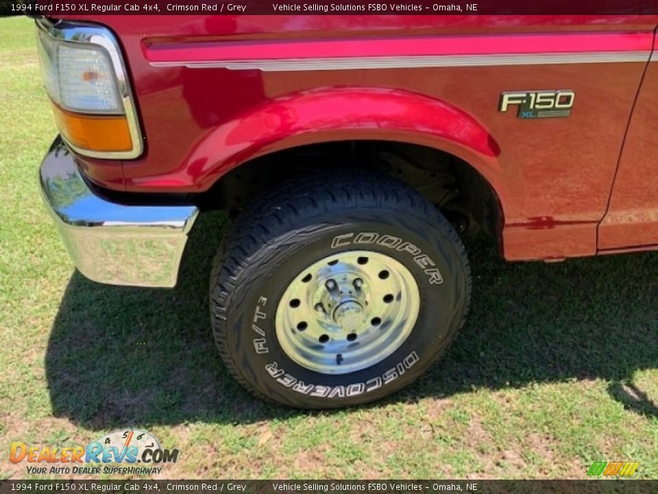 1994 Ford F150 XL Regular Cab 4x4 Crimson Red / Grey Photo #9