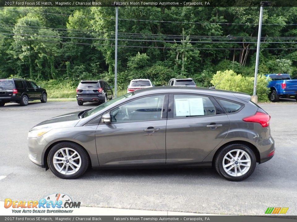 2017 Ford Focus SE Hatch Magnetic / Charcoal Black Photo #6