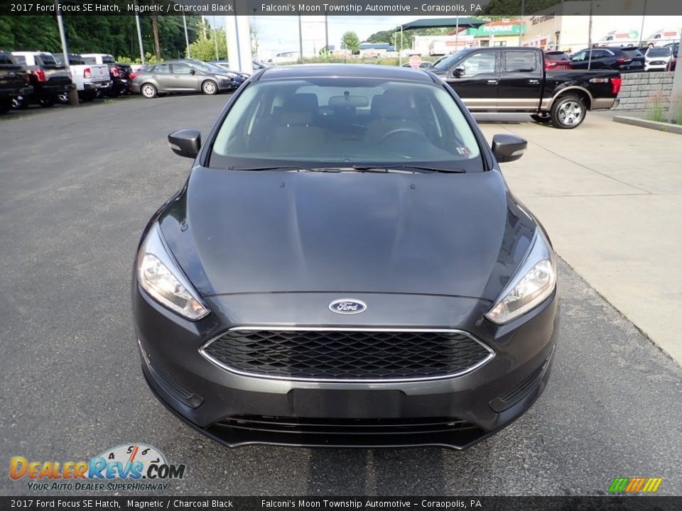 2017 Ford Focus SE Hatch Magnetic / Charcoal Black Photo #8