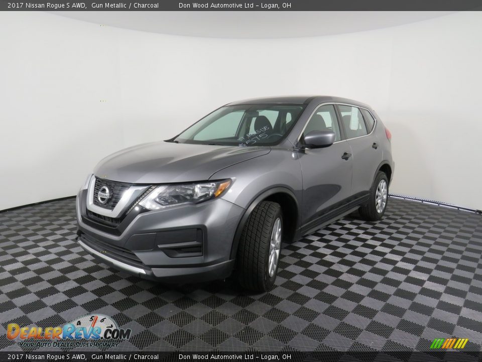 2017 Nissan Rogue S AWD Gun Metallic / Charcoal Photo #8