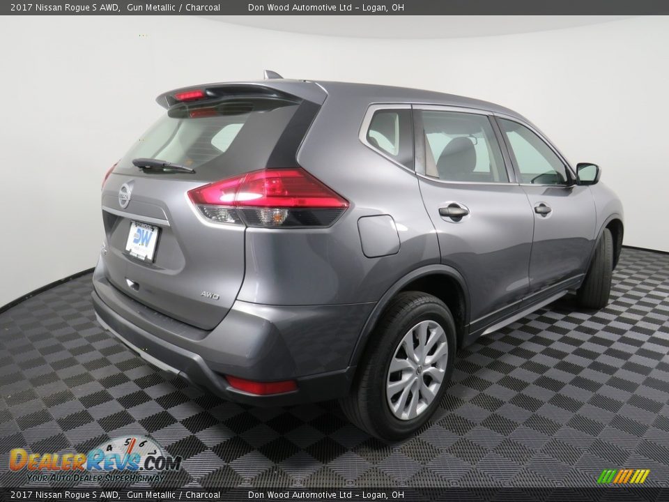2017 Nissan Rogue S AWD Gun Metallic / Charcoal Photo #15