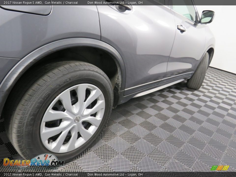 2017 Nissan Rogue S AWD Gun Metallic / Charcoal Photo #16