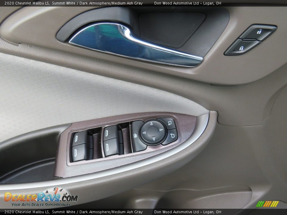 Door Panel of 2020 Chevrolet Malibu LS Photo #18