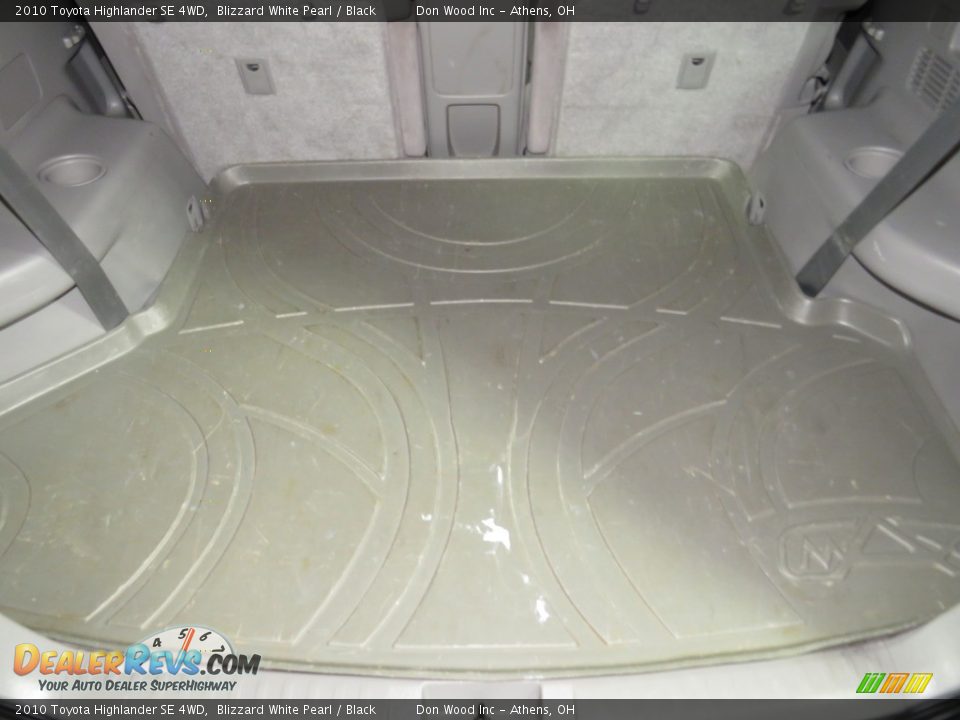 2010 Toyota Highlander SE 4WD Blizzard White Pearl / Black Photo #13