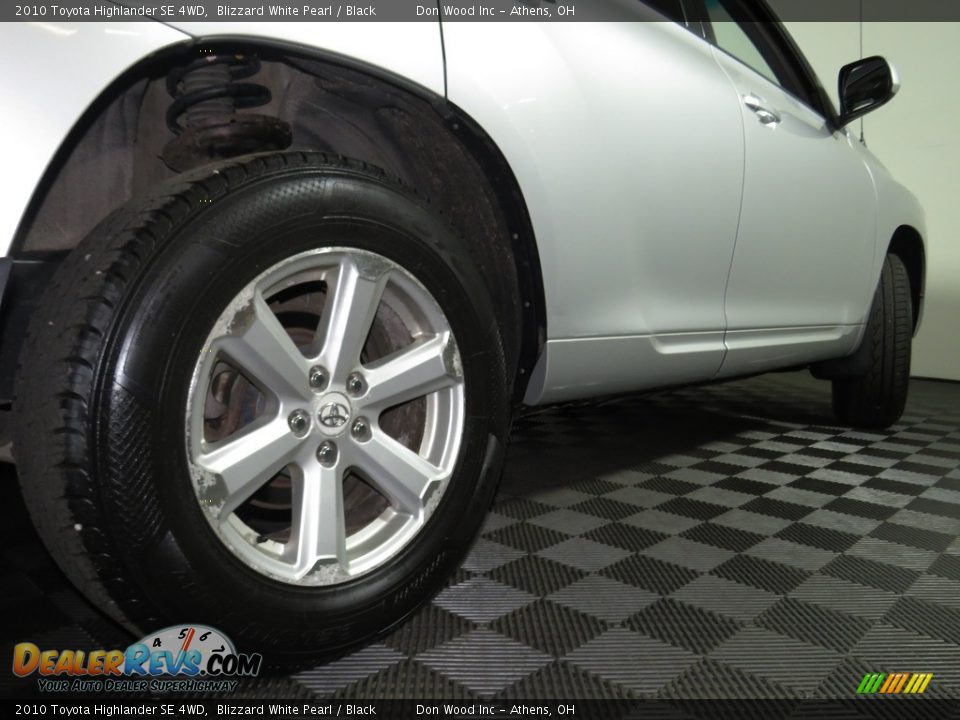 2010 Toyota Highlander SE 4WD Blizzard White Pearl / Black Photo #16