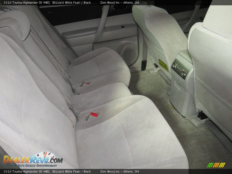 2010 Toyota Highlander SE 4WD Blizzard White Pearl / Black Photo #24