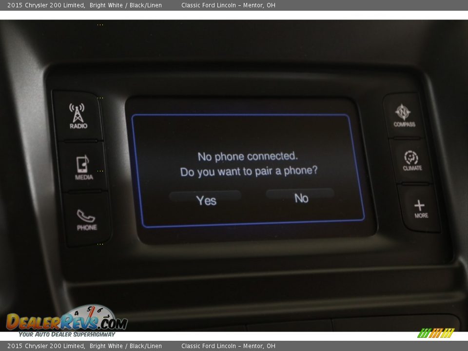 2015 Chrysler 200 Limited Bright White / Black/Linen Photo #11