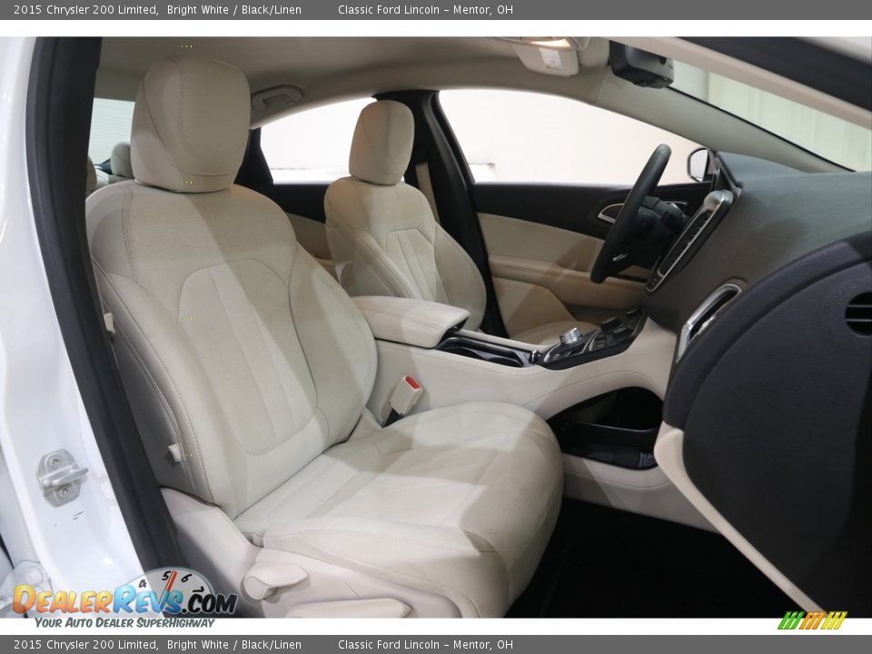 2015 Chrysler 200 Limited Bright White / Black/Linen Photo #16