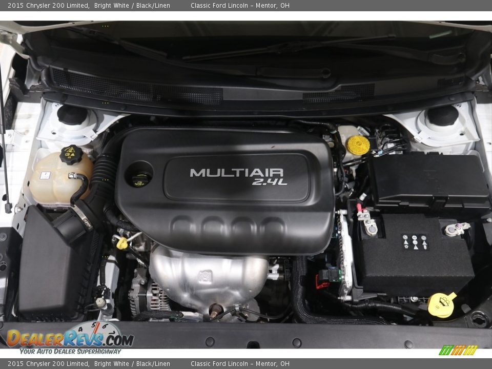 2015 Chrysler 200 Limited Bright White / Black/Linen Photo #20