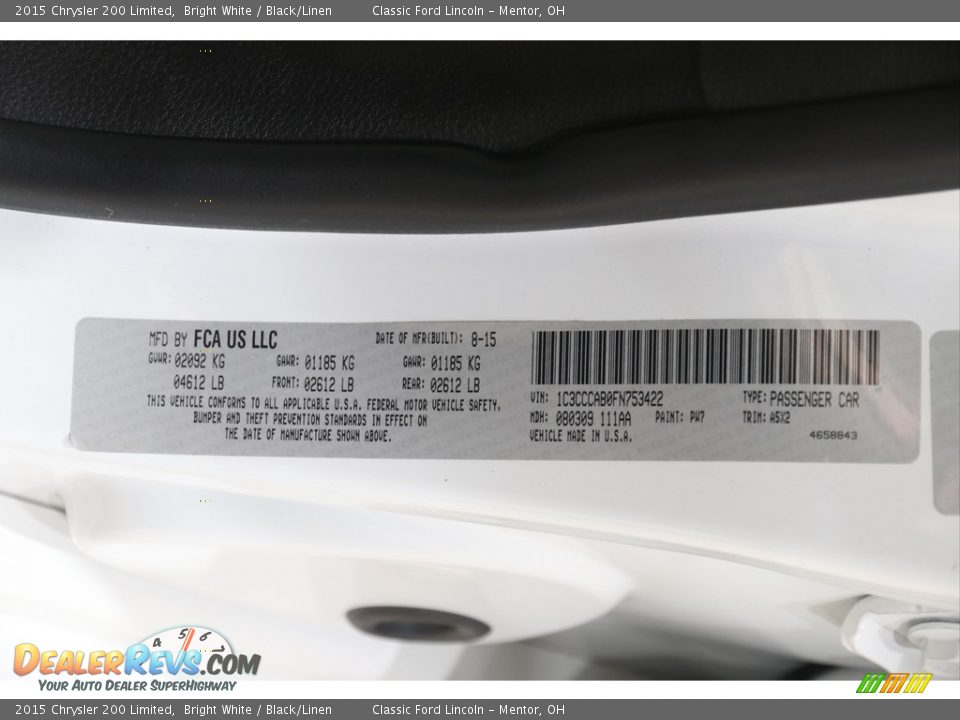 2015 Chrysler 200 Limited Bright White / Black/Linen Photo #21