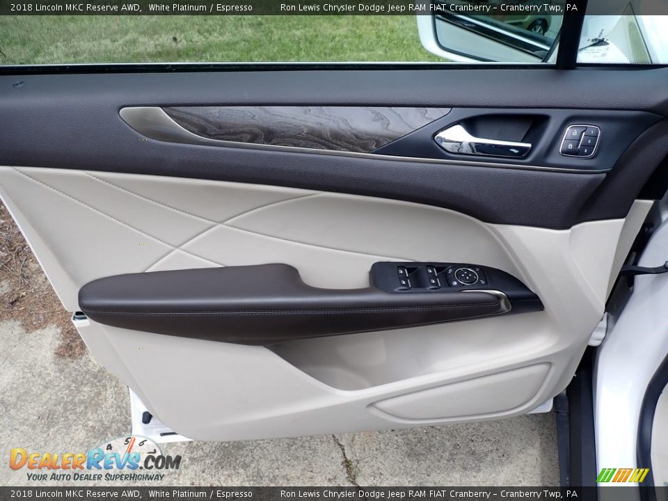 2018 Lincoln MKC Reserve AWD White Platinum / Espresso Photo #13