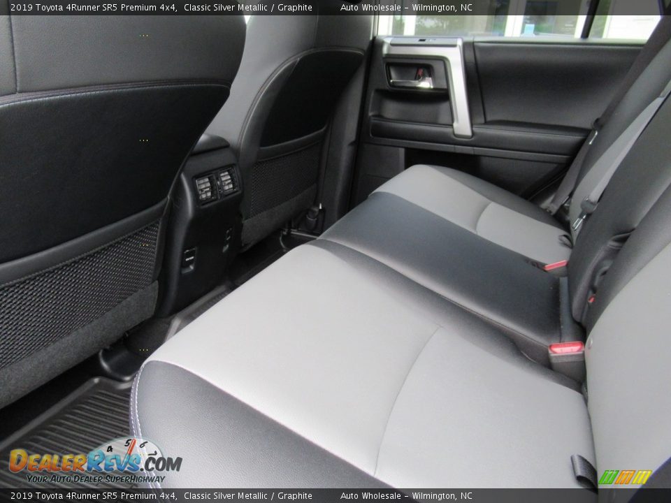 2019 Toyota 4Runner SR5 Premium 4x4 Classic Silver Metallic / Graphite Photo #10