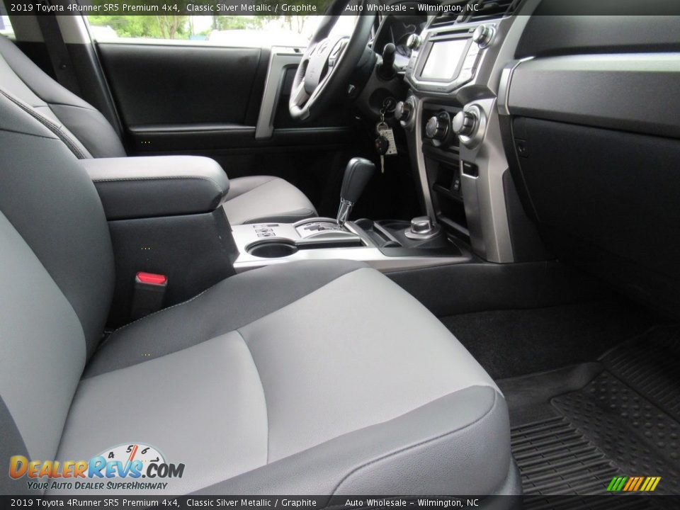 2019 Toyota 4Runner SR5 Premium 4x4 Classic Silver Metallic / Graphite Photo #11